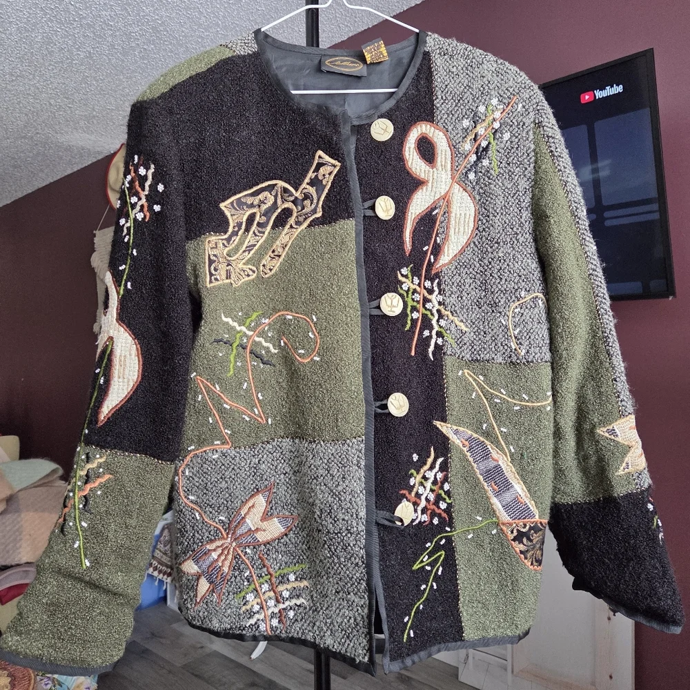 Vintage Embroidered Patchwork Jacket Boho Artsy Streetwear Textured Statement - Picture 3 of 9